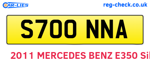 S700NNA are the vehicle registration plates.