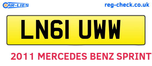 LN61UWW are the vehicle registration plates.
