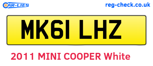 MK61LHZ are the vehicle registration plates.