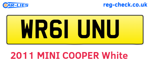 WR61UNU are the vehicle registration plates.