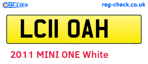 LC11OAH are the vehicle registration plates.