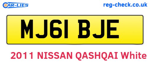 MJ61BJE are the vehicle registration plates.