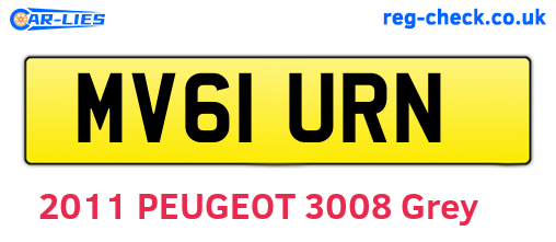MV61URN are the vehicle registration plates.