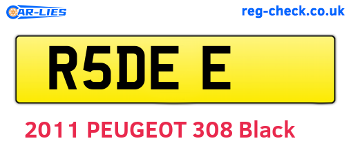 R5DEE are the vehicle registration plates.