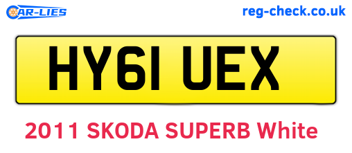 HY61UEX are the vehicle registration plates.