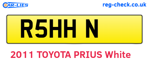 R5HHN are the vehicle registration plates.