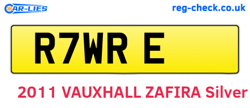R7WRE are the vehicle registration plates.