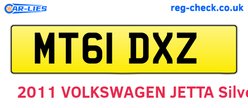MT61DXZ are the vehicle registration plates.