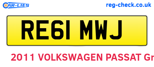 RE61MWJ are the vehicle registration plates.