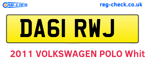 DA61RWJ are the vehicle registration plates.