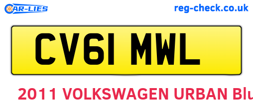 CV61MWL are the vehicle registration plates.