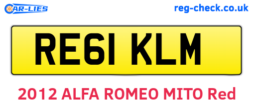 RE61KLM are the vehicle registration plates.