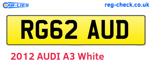 RG62AUD are the vehicle registration plates.