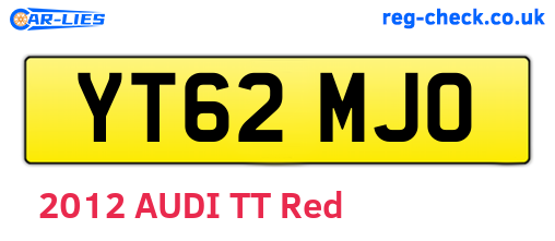 YT62MJO are the vehicle registration plates.