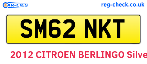 SM62NKT are the vehicle registration plates.