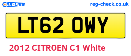 LT62OWY are the vehicle registration plates.