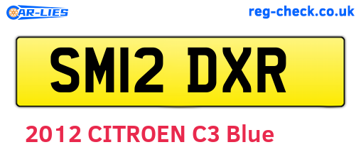 SM12DXR are the vehicle registration plates.