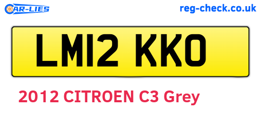LM12KKO are the vehicle registration plates.