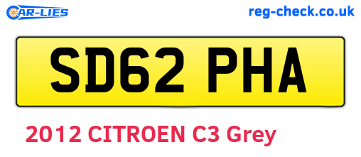 SD62PHA are the vehicle registration plates.