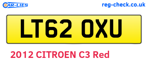 LT62OXU are the vehicle registration plates.