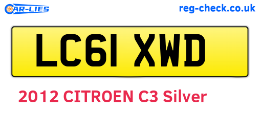 LC61XWD are the vehicle registration plates.