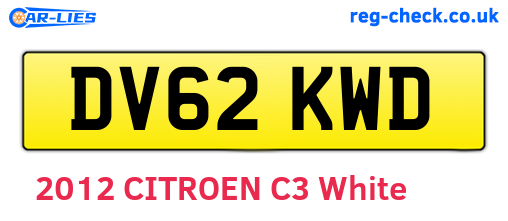DV62KWD are the vehicle registration plates.