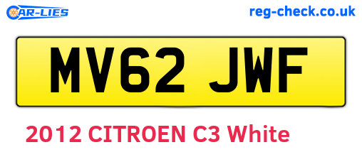 MV62JWF are the vehicle registration plates.