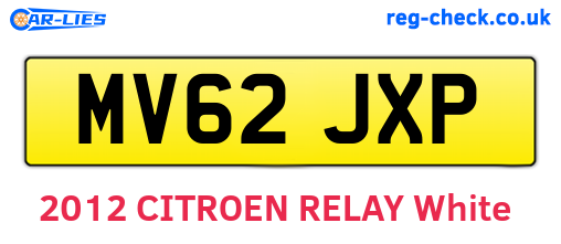MV62JXP are the vehicle registration plates.