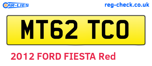 MT62TCO are the vehicle registration plates.