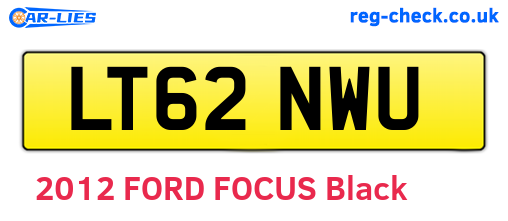 LT62NWU are the vehicle registration plates.