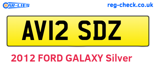 AV12SDZ are the vehicle registration plates.