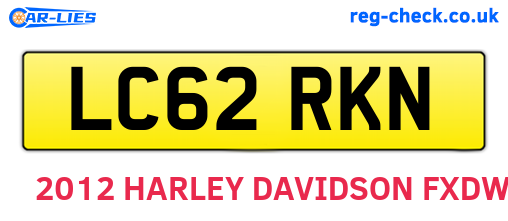 LC62RKN are the vehicle registration plates.