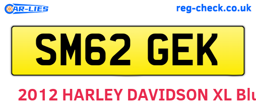 SM62GEK are the vehicle registration plates.