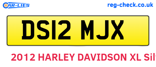 DS12MJX are the vehicle registration plates.