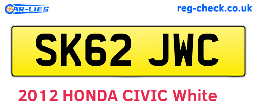 SK62JWC are the vehicle registration plates.