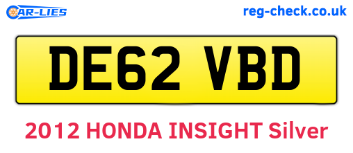 DE62VBD are the vehicle registration plates.