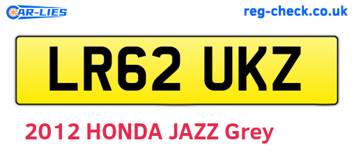 LR62UKZ are the vehicle registration plates.