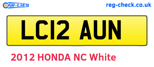 LC12AUN are the vehicle registration plates.