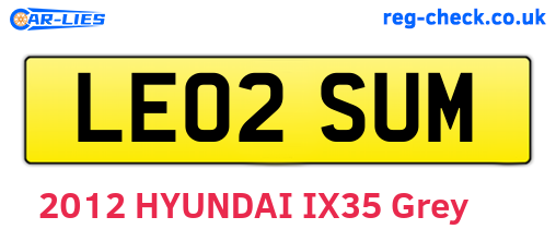 LE02SUM are the vehicle registration plates.