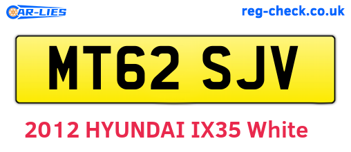 MT62SJV are the vehicle registration plates.