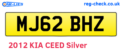 MJ62BHZ are the vehicle registration plates.