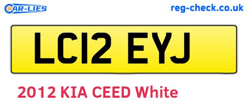 LC12EYJ are the vehicle registration plates.