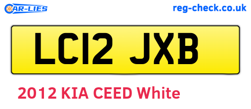 LC12JXB are the vehicle registration plates.