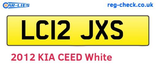 LC12JXS are the vehicle registration plates.