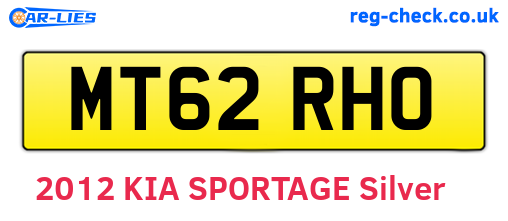 MT62RHO are the vehicle registration plates.