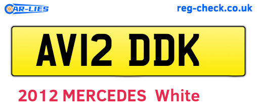 AV12DDK are the vehicle registration plates.