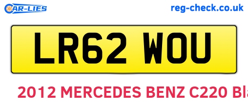 LR62WOU are the vehicle registration plates.