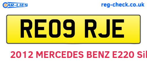 RE09RJE are the vehicle registration plates.