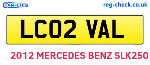 LC02VAL are the vehicle registration plates.
