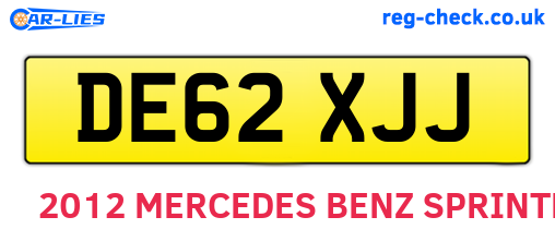 DE62XJJ are the vehicle registration plates.